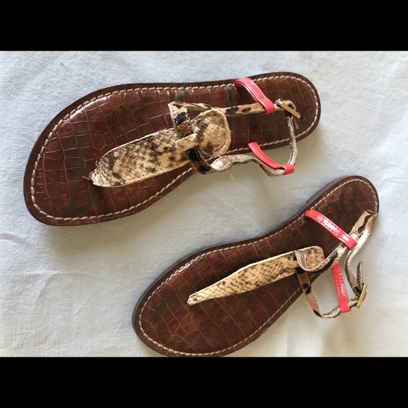 Sandals - Picture 2 of 4